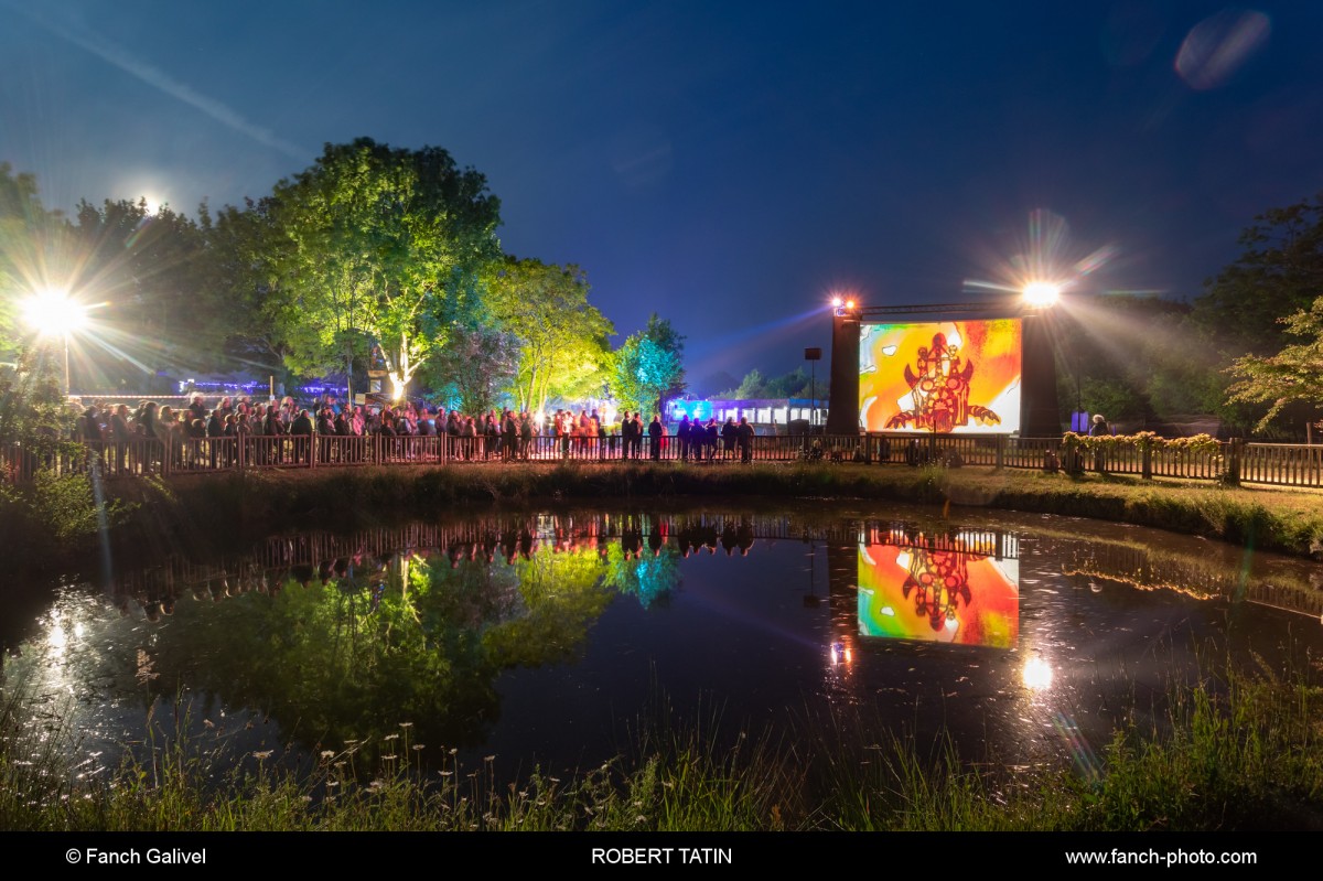 50 ans du Musée Robert Tatin à Cossé-le-Vivien. Scénographie de l'agence MTW lors de la nuit des Musées.