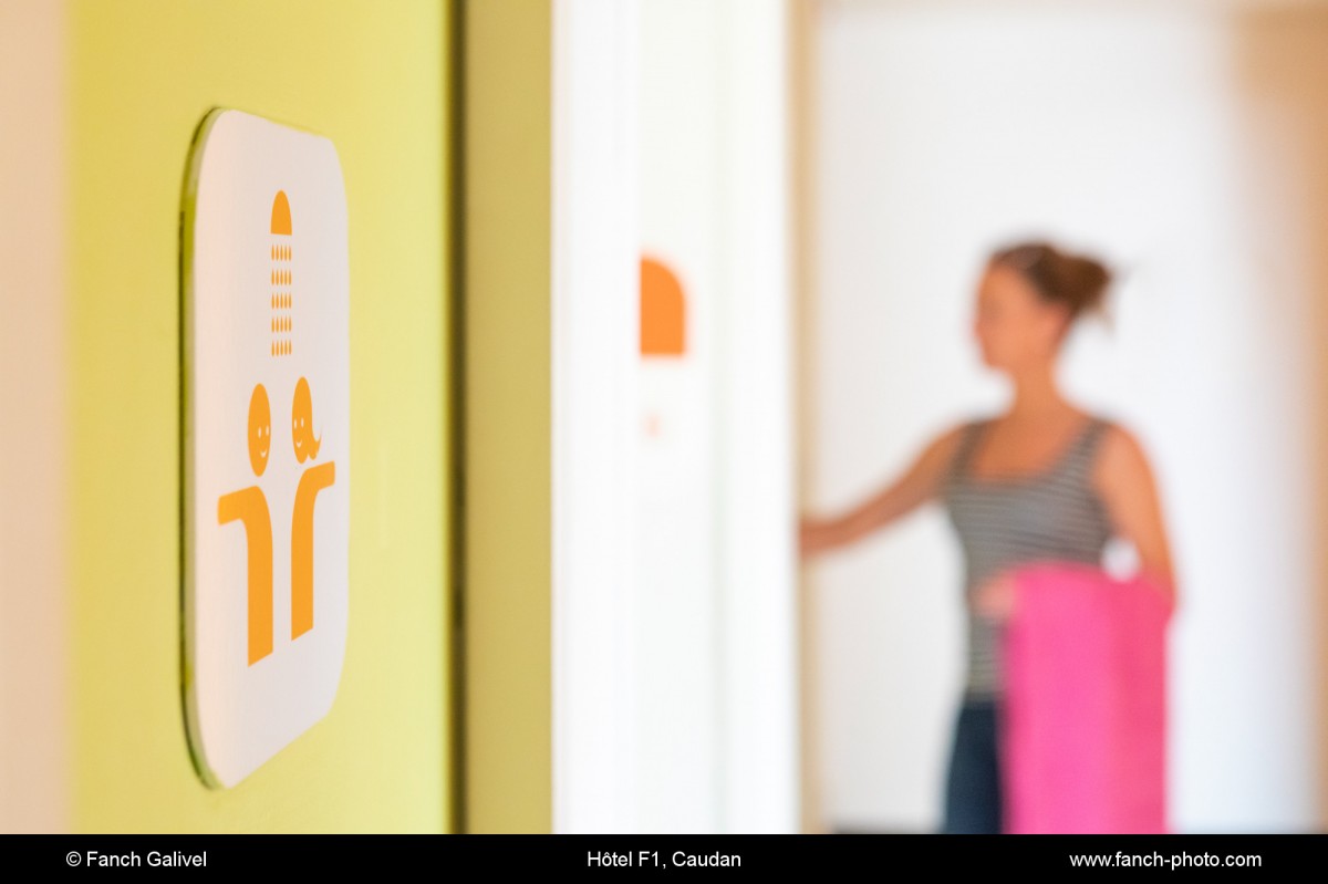 Douches. Hotel Formule 1 _ Caudan