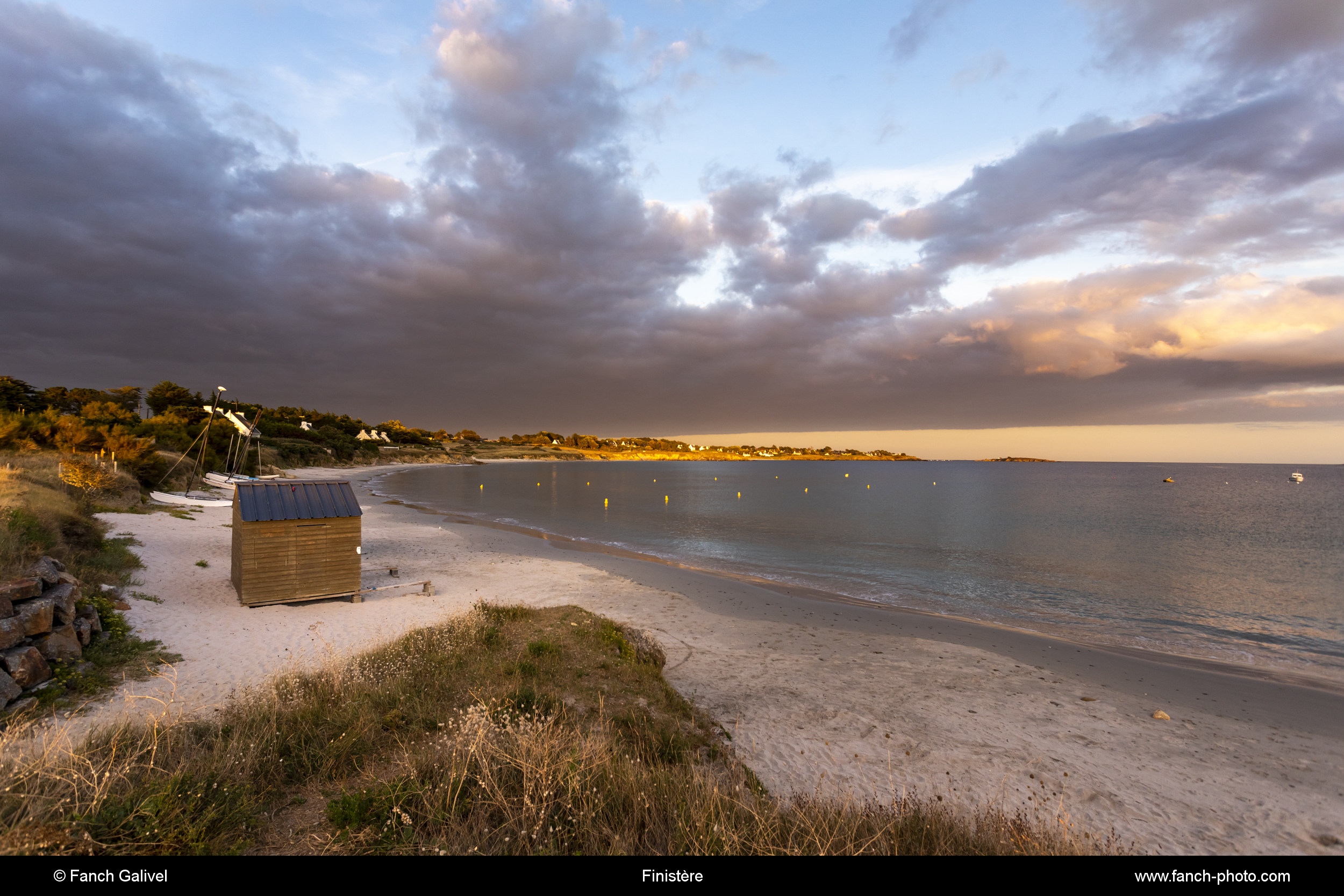La plage de Kersidan sur la commune de Trégunc***Kersidan beach in the town of Trégunc