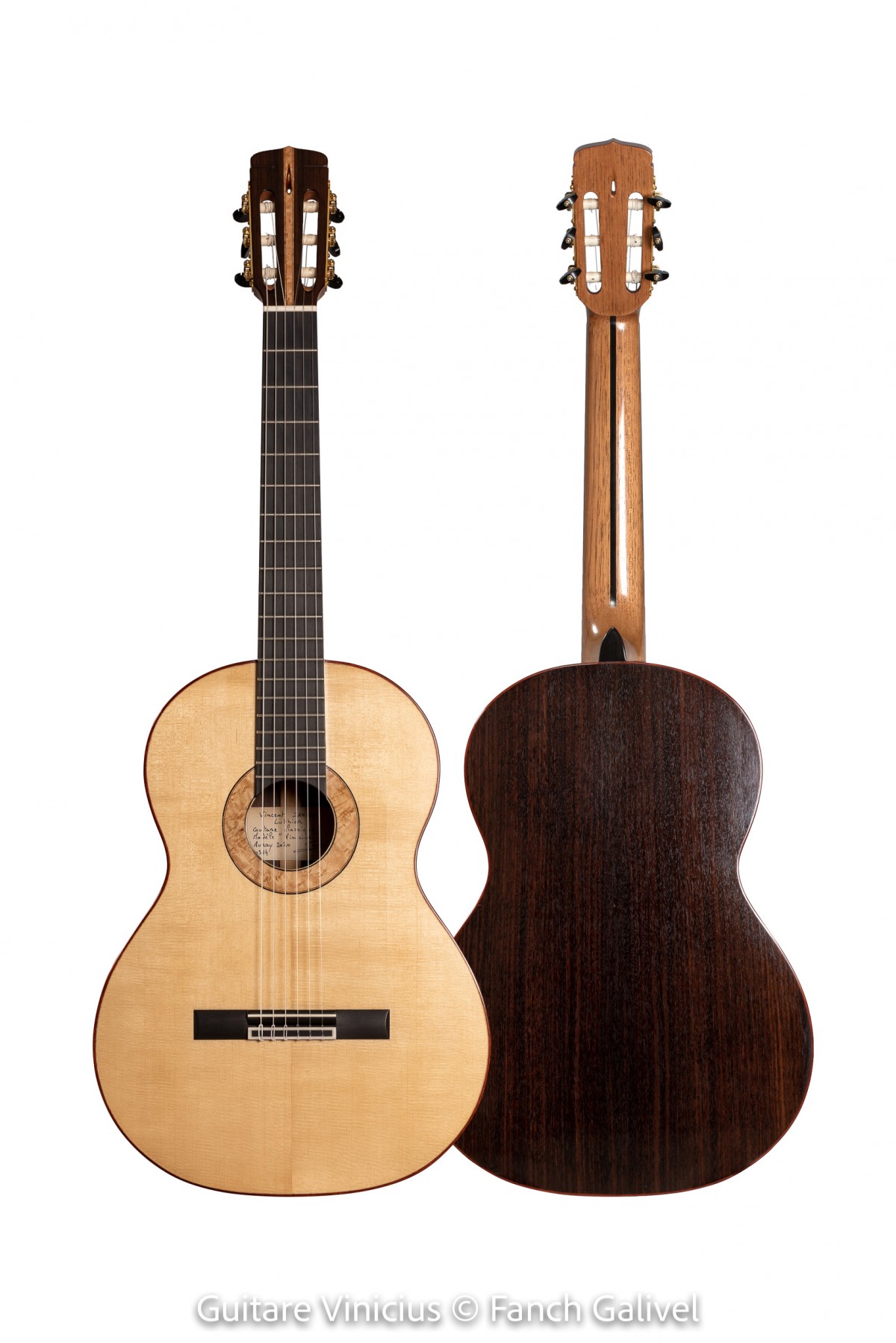 Vinicius _ Guitare classique. Luthier : Vincent Jannot