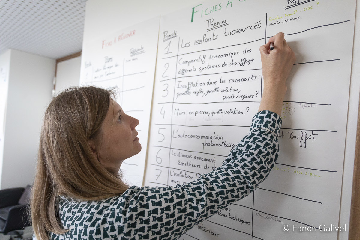 Réunion de réseau Rénov Habitat Bretagne à Dinan. Conseillers spécialisés sur les solutions techniques