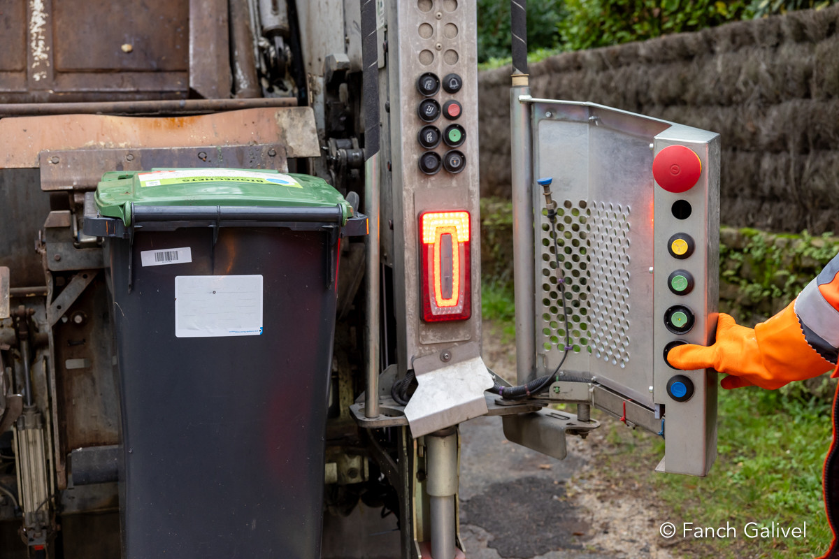 Tournée de ramassage des bio-déchets sur la commune de la Trinité sur Mer _ AQTA