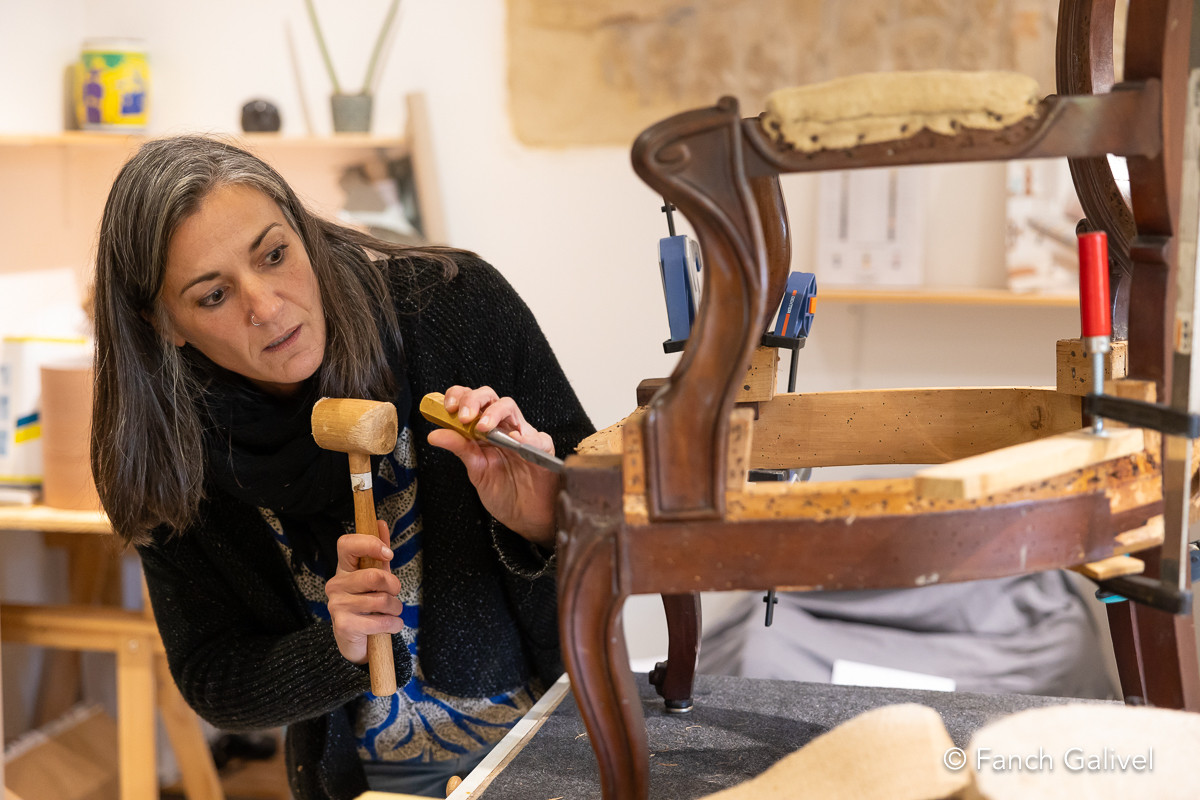 Le "Bocal" à Carnac. Valérie, tapissière d’ameublement.
