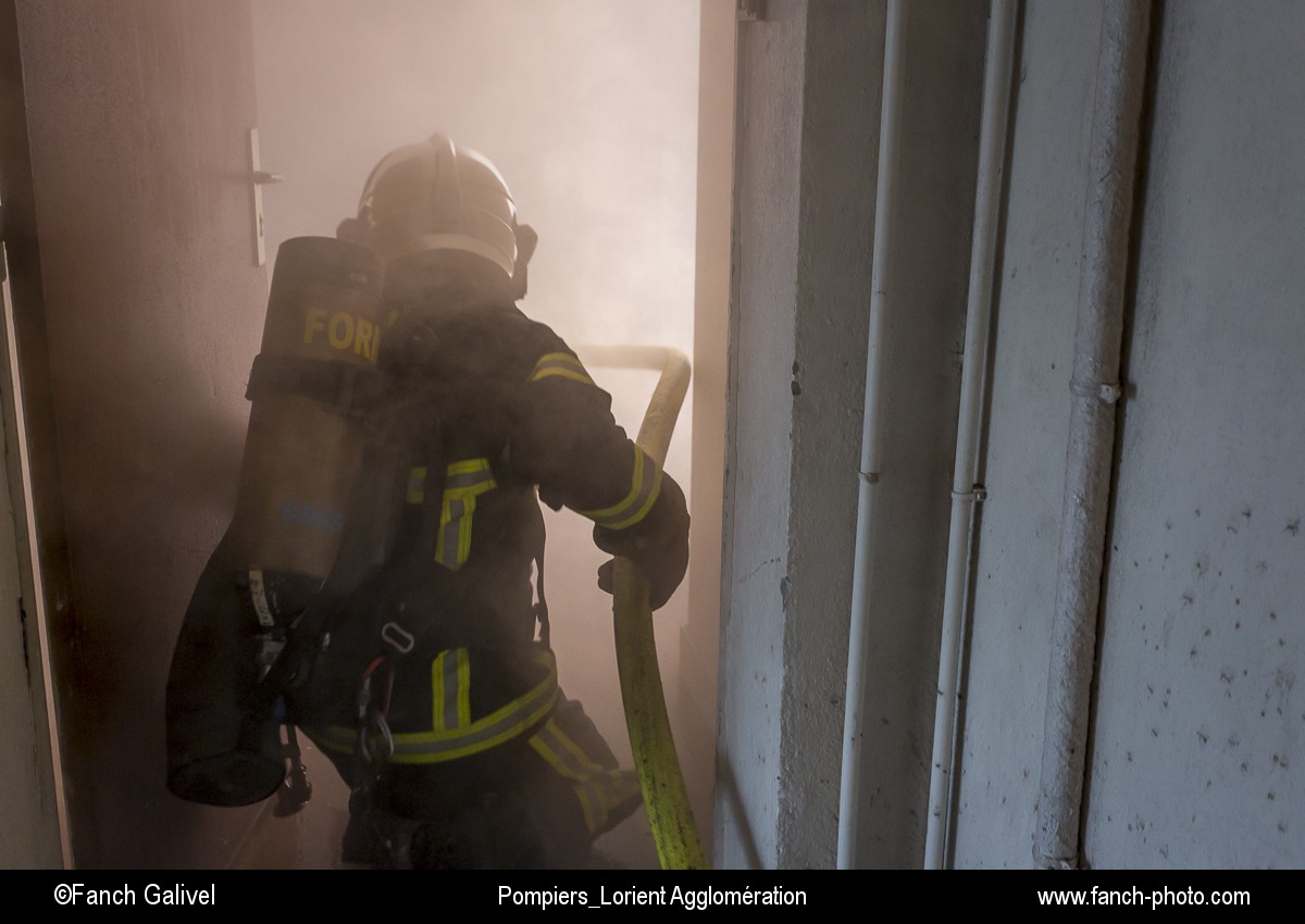Exercices d'extinction du feu avec les pompiers de Ploemeur