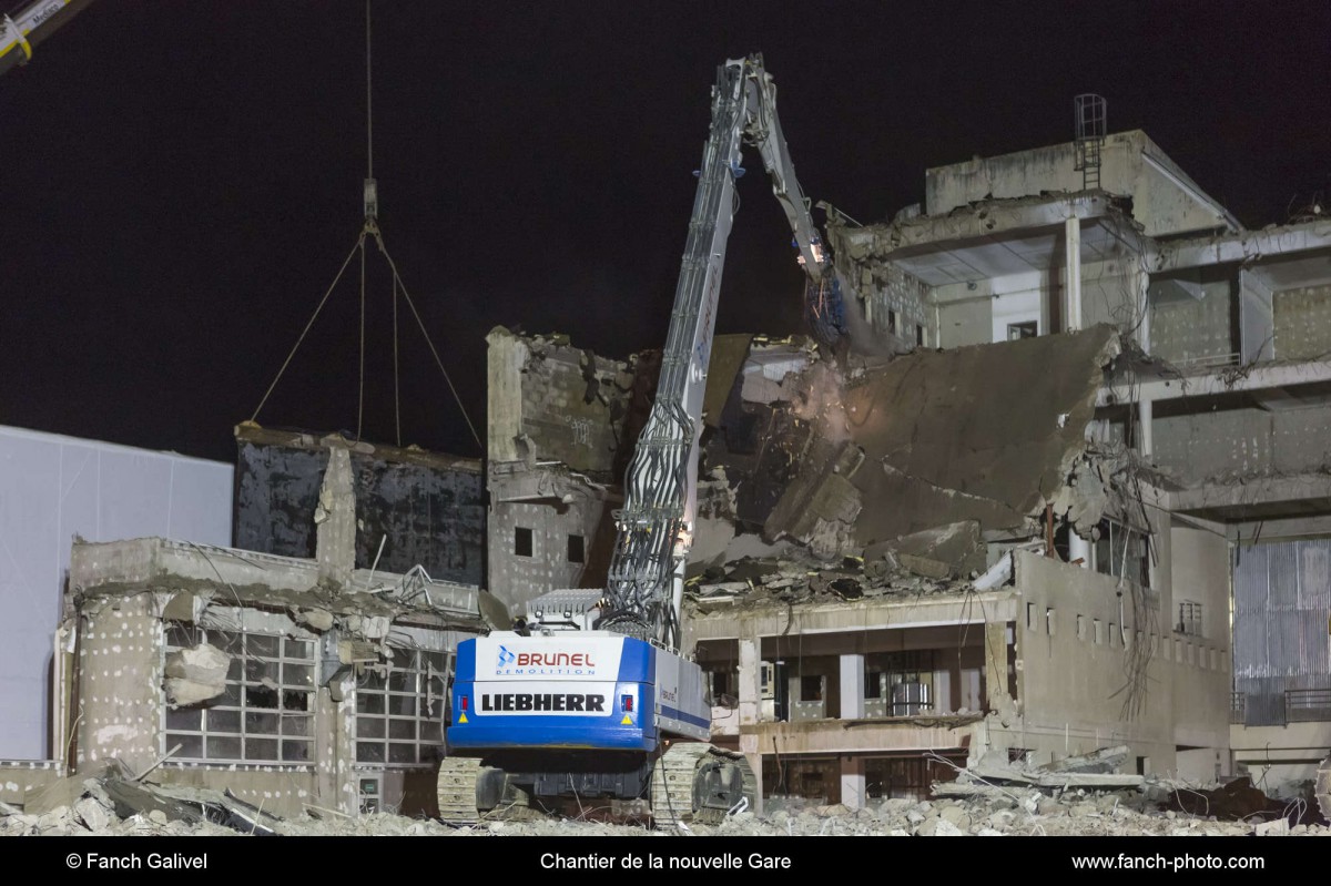 Chantier de démolition boulevard Cosmao du Manoir _ Chantier de la nouvelle Gare _ Lorient