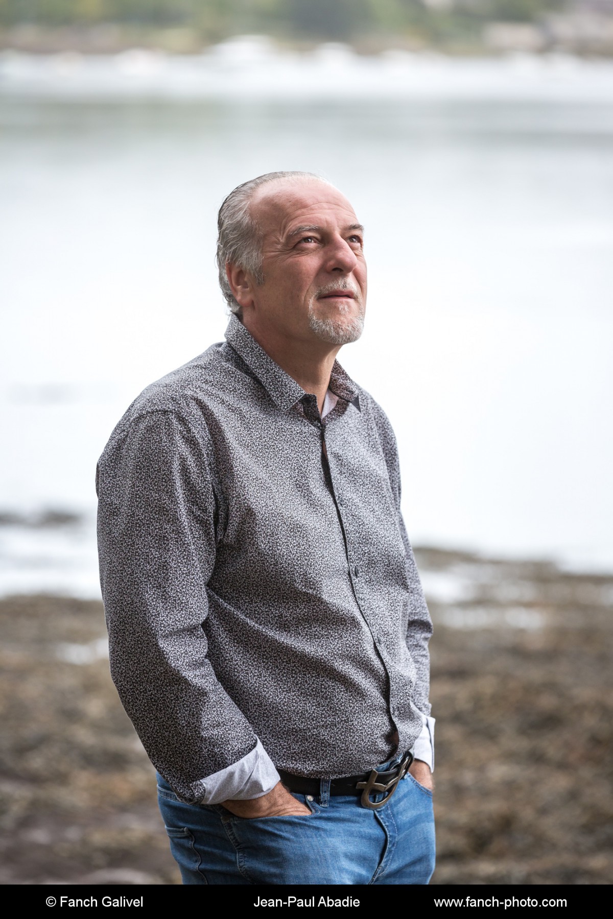 Jean-Paul Abadie, chef de de l’Amphitrion devant les rives du Scorff à Lorient.