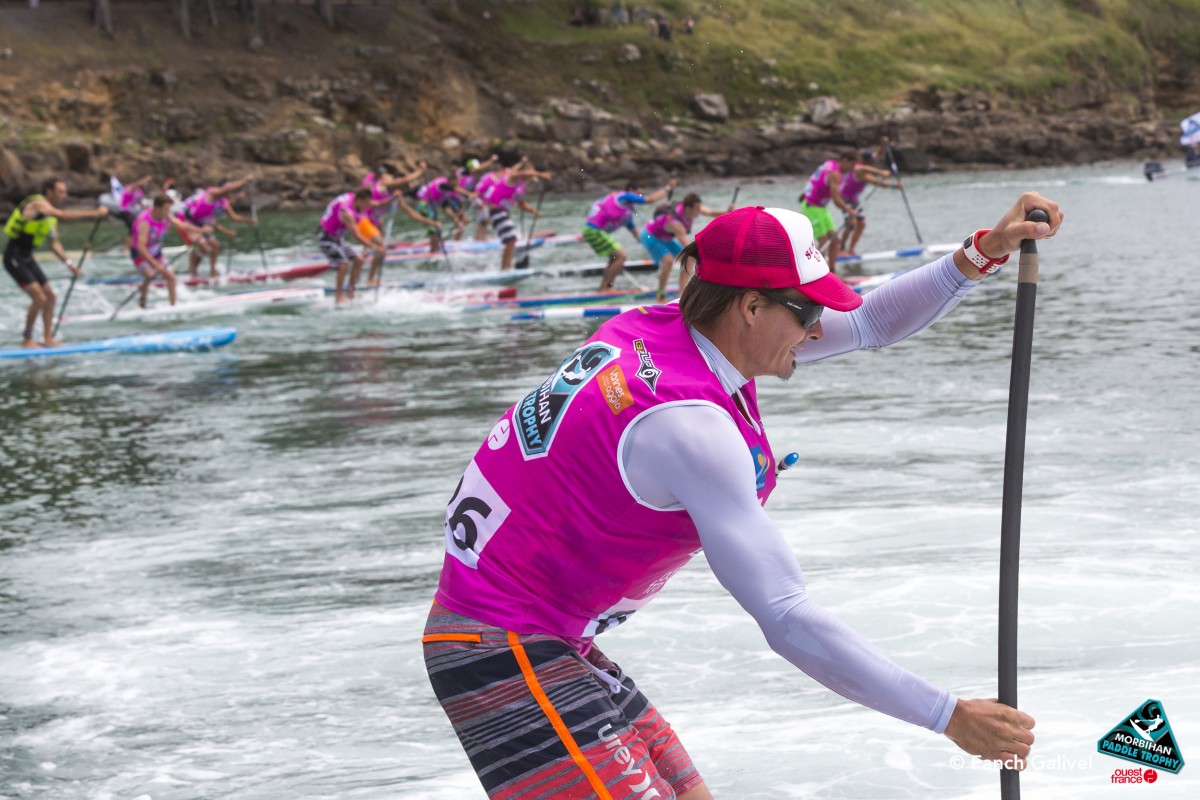Départ de la catégorie ÉLITE Homme depuis la plage de Port Navalo