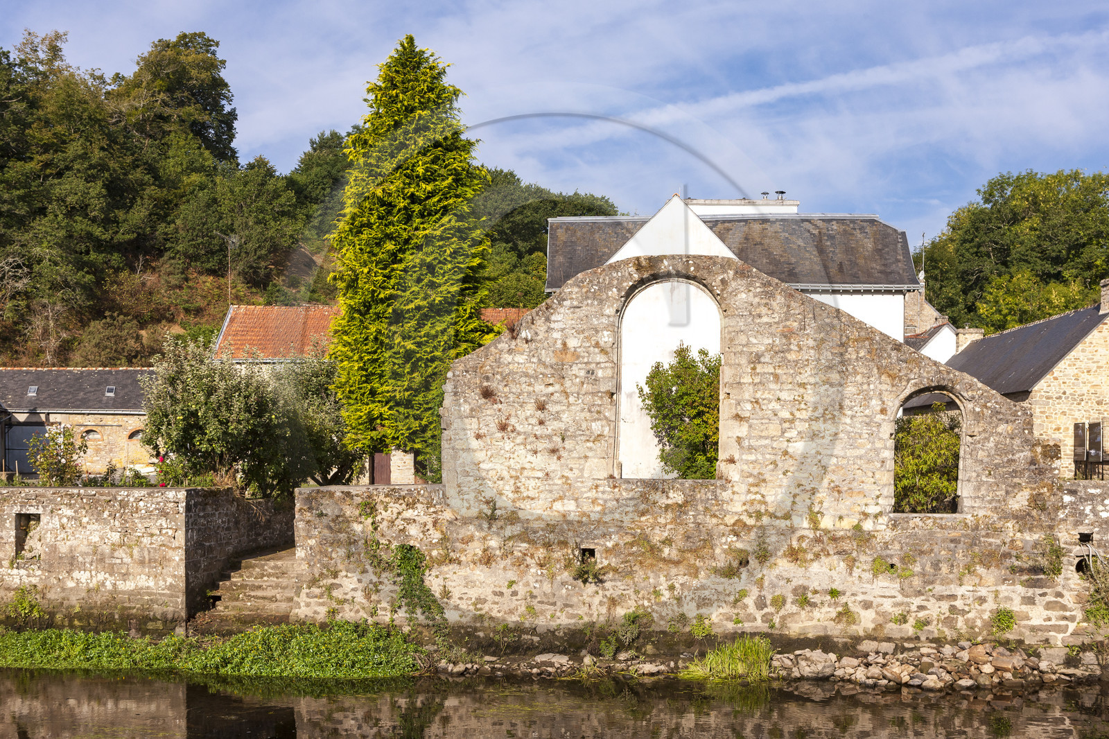 Pont-Scorff_Vestiges de la chapelle Saint-Jean.