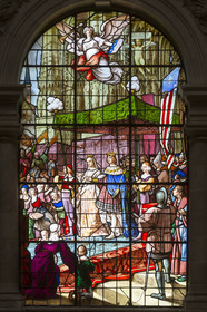 vitrail de Charles Champigneulle représentant le mariage d’Anne de Bretagne