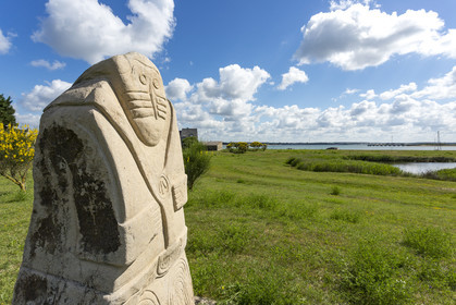 Sculpture du peuple des dunes _ Gavres