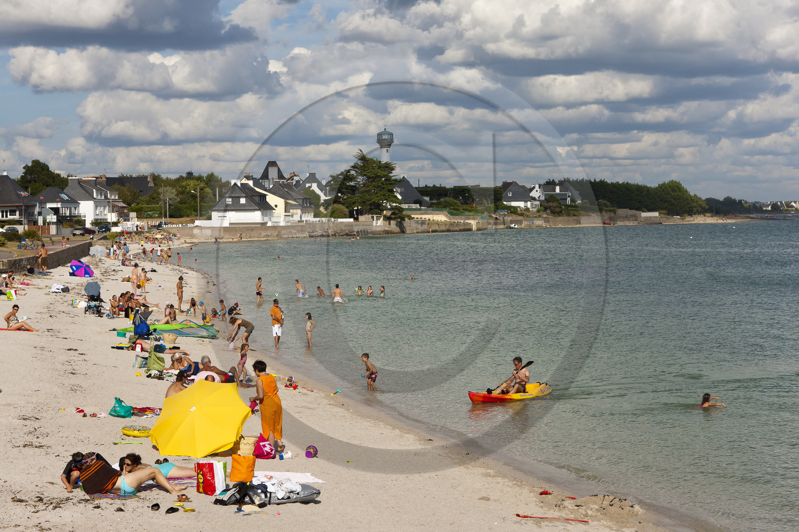 PLAGE COTE ROUGE - PORT-LOUIS