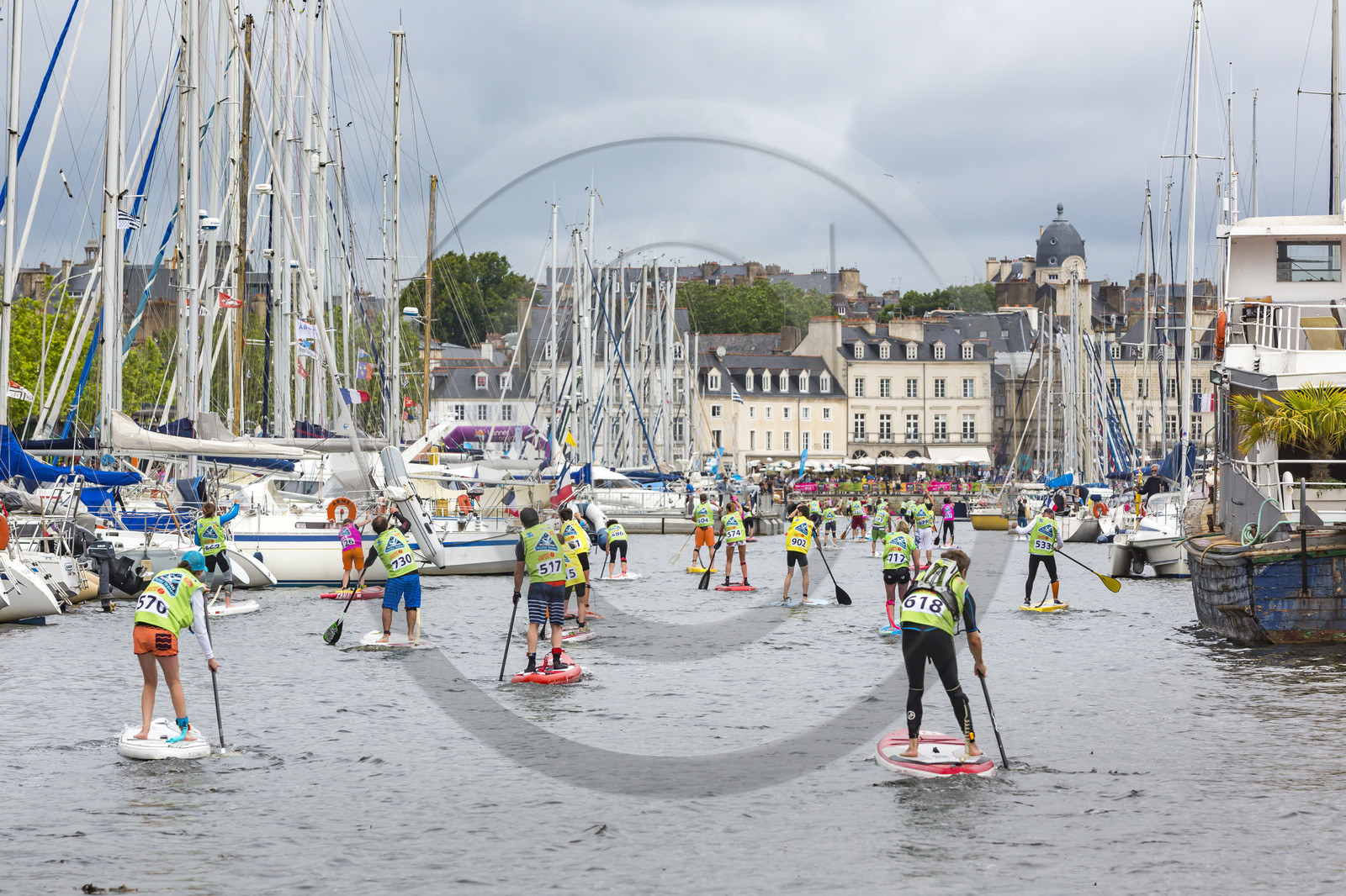 Morbihan paddle Trophy 2016 in the port of Vannes