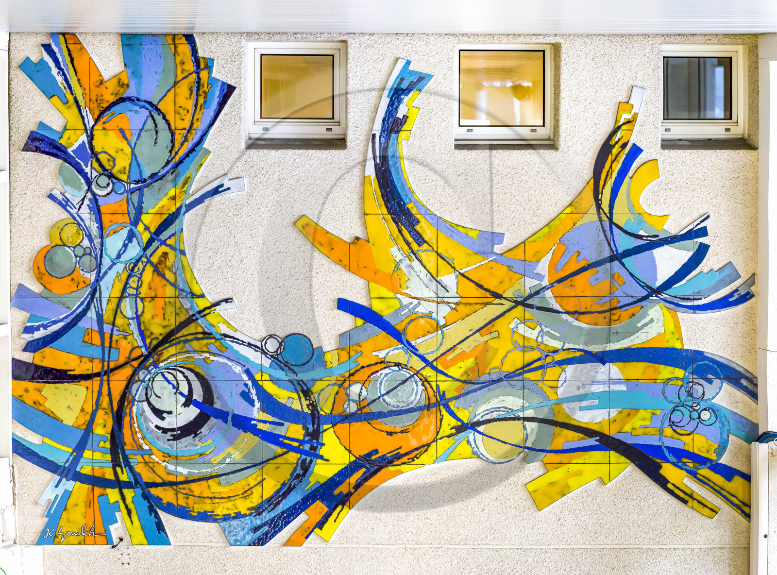 Oeuvre d’art en céramique signée JC Gonalc'h située dans l’ancienne agence postale place François Mitterrand à Lorient.