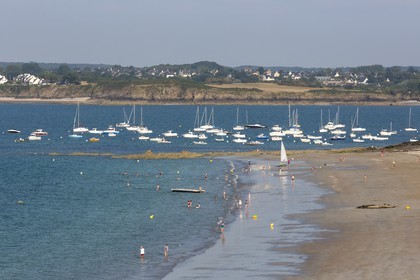 La plage du Rougeret à Saint-Jacut de la Mer ( 22 ).