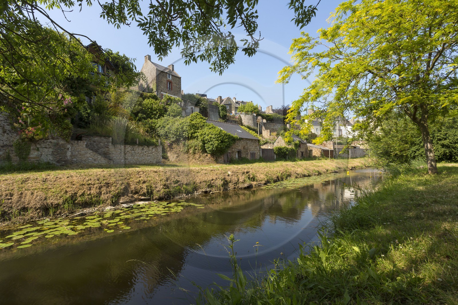 Parc du pré Rolland, Plancoët ( 22 ).