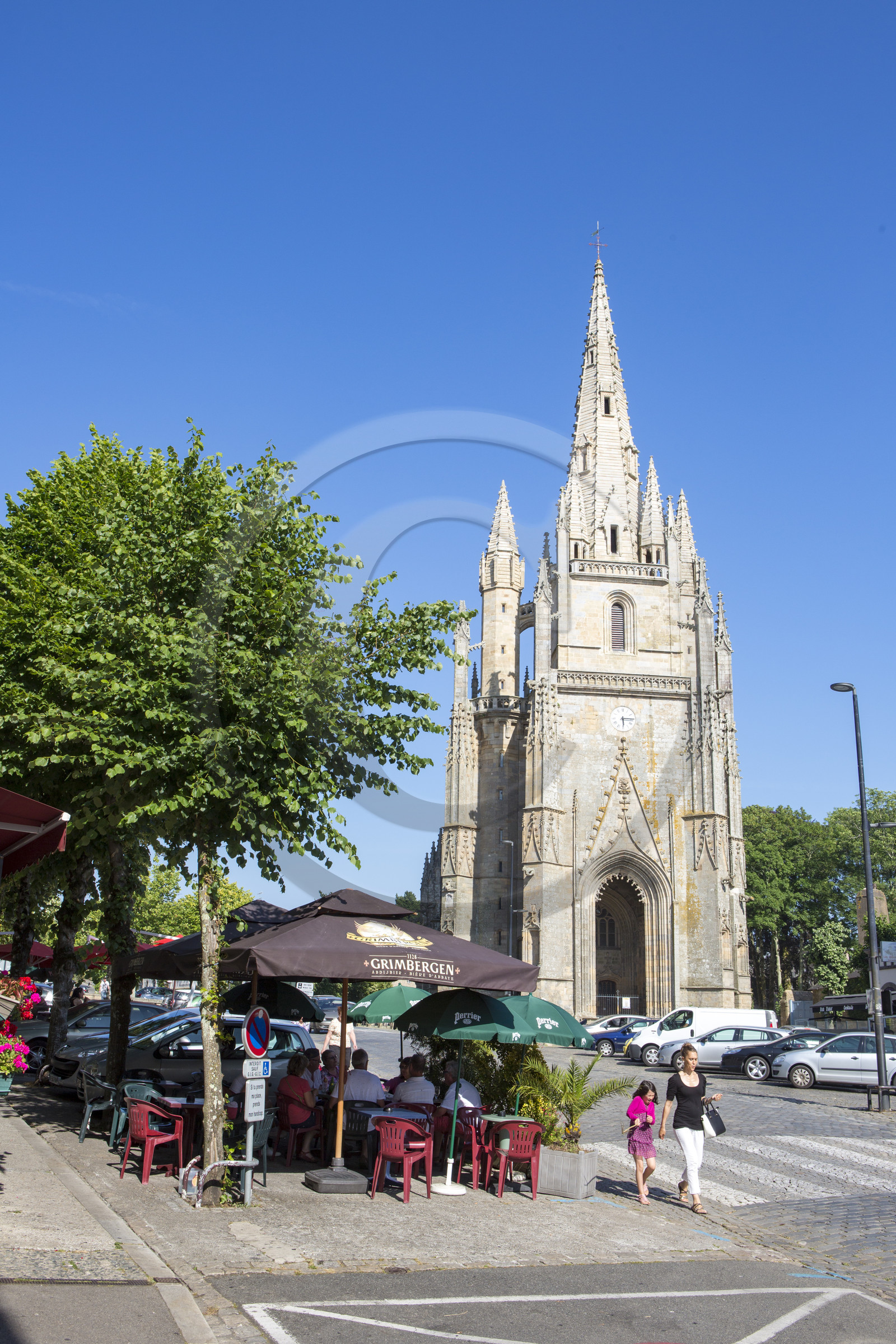 Hennebont_la place Maréchal Foch