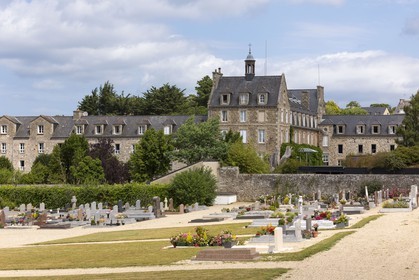Abbaye de St Jacut de la Mer.
