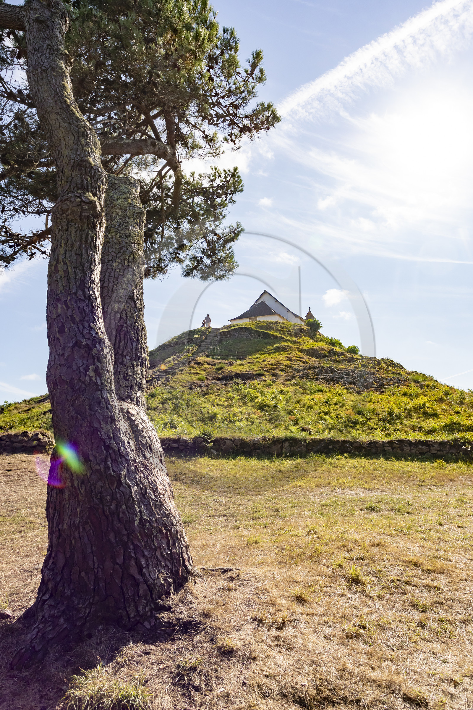 Le Tumulus Saint-Michel à Caranac