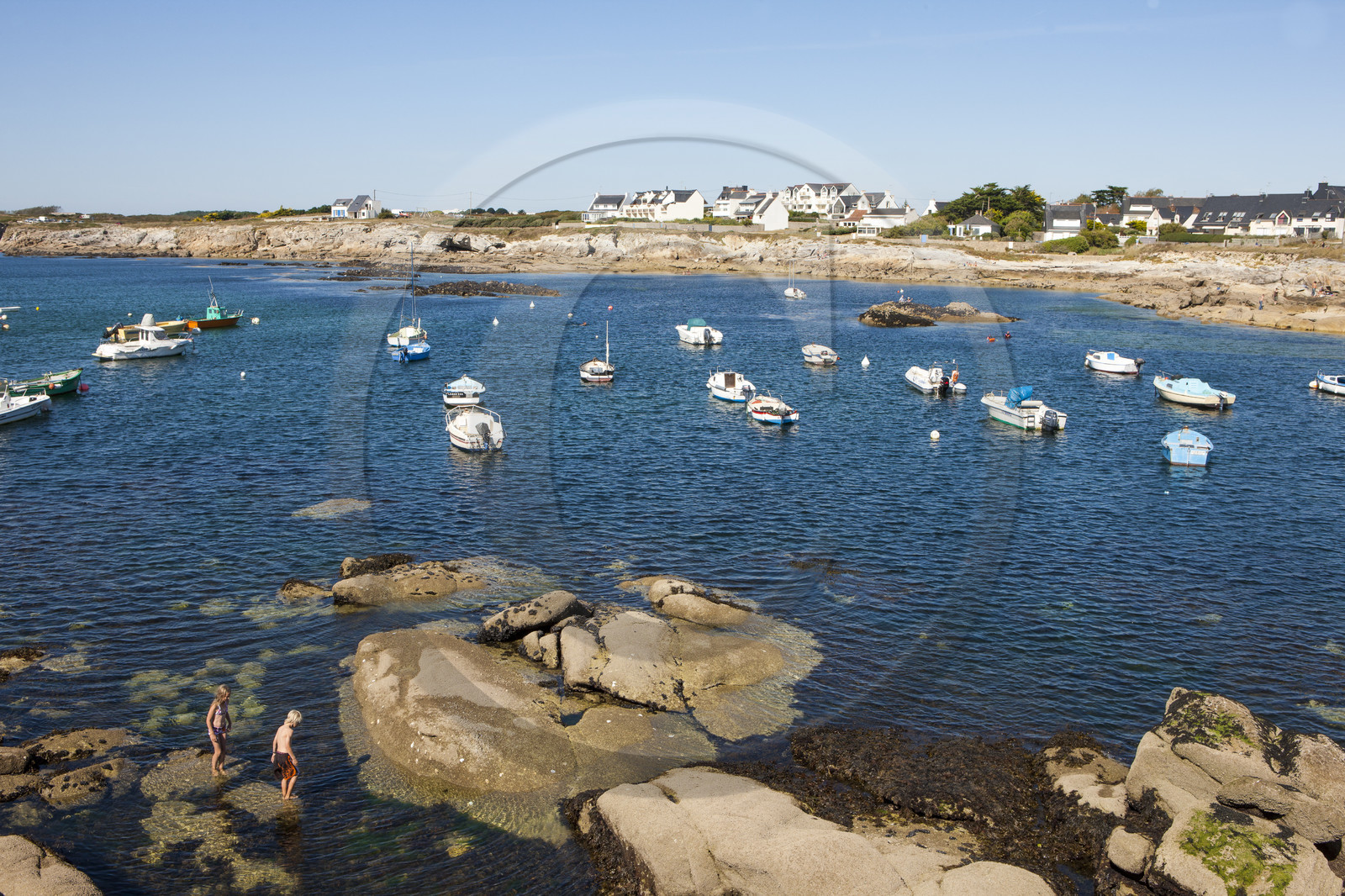 Le port et la plage de Kerroch - Ploemeur.