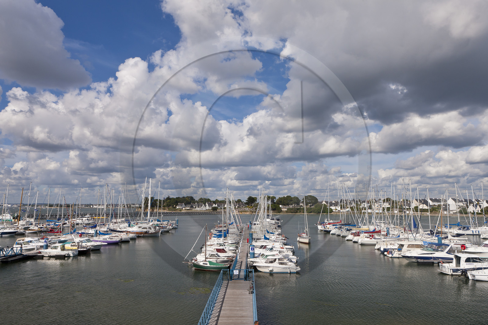 Le port de la pointe _ Port-Louis