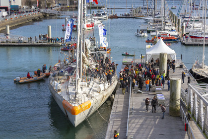 Lorient le 27 Octobre 2018 _ Arrivée du Tara à la Base de sous-marins de Lorient.