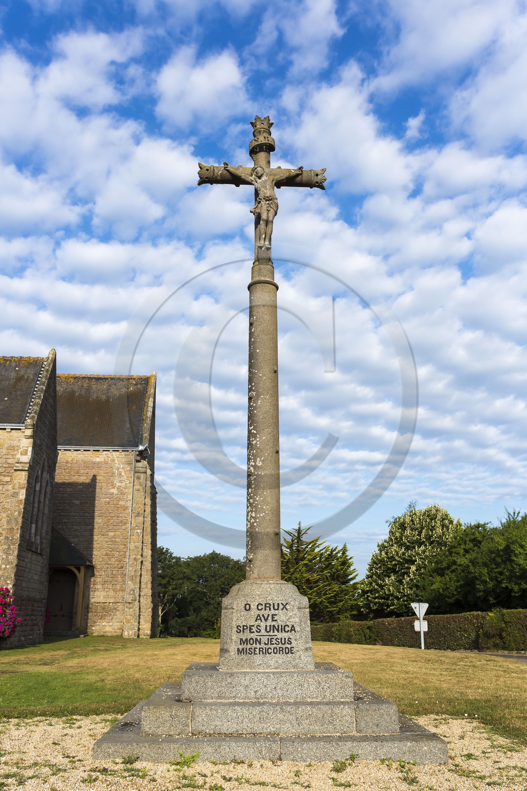 Eglise Notre Dame de Landouar