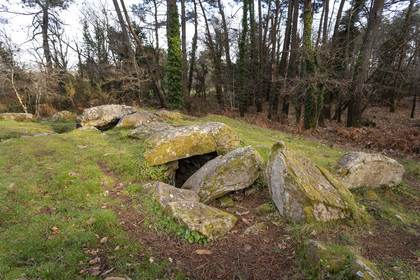 Le dolmen de Mané-Ven-Guen ou Toulvern situé à Baden