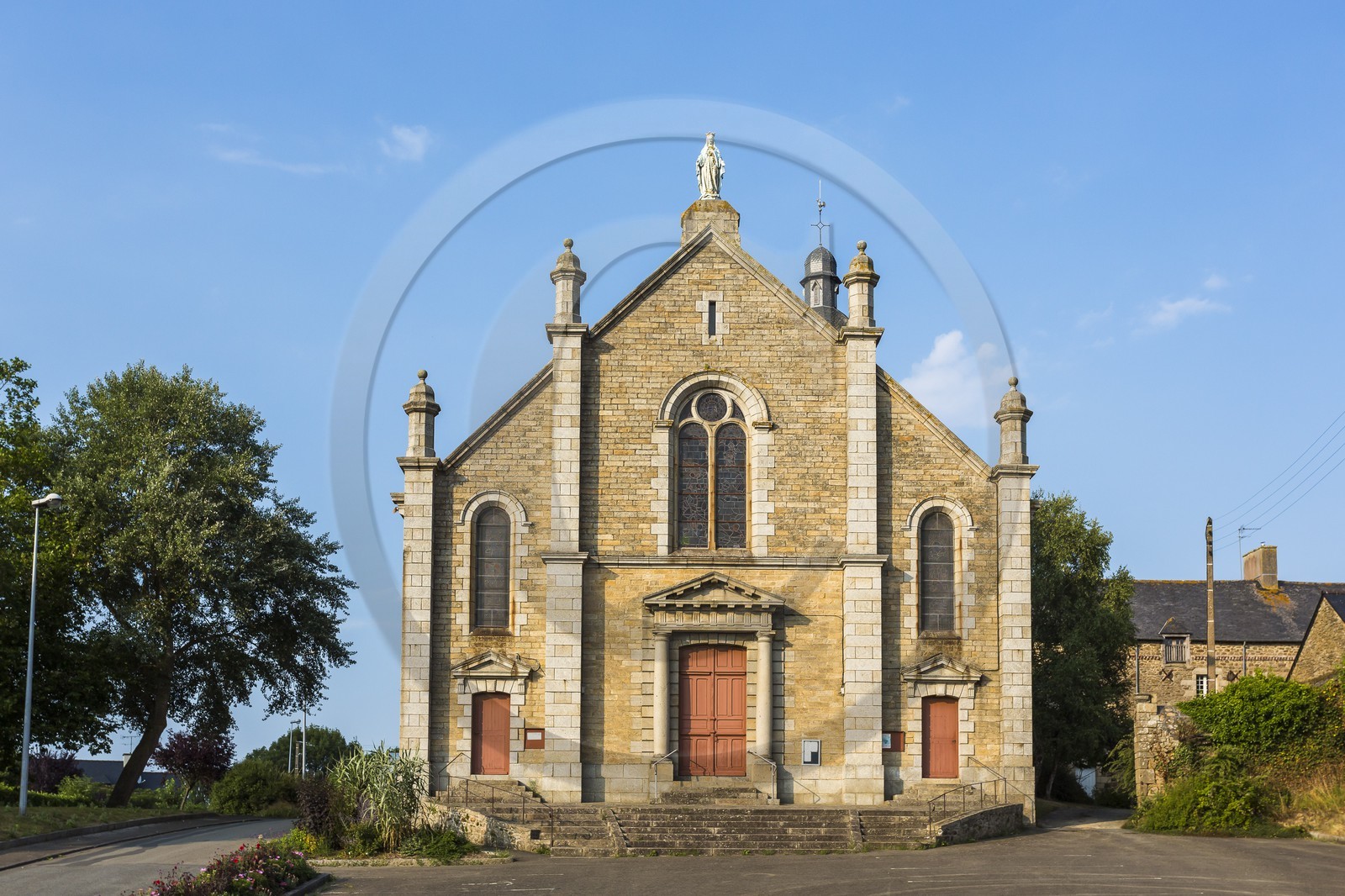 Eglise Notre Dame de Nazareth. Plancoët