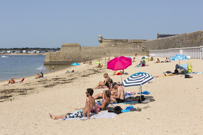La plage des Pâtis à Port-Louis