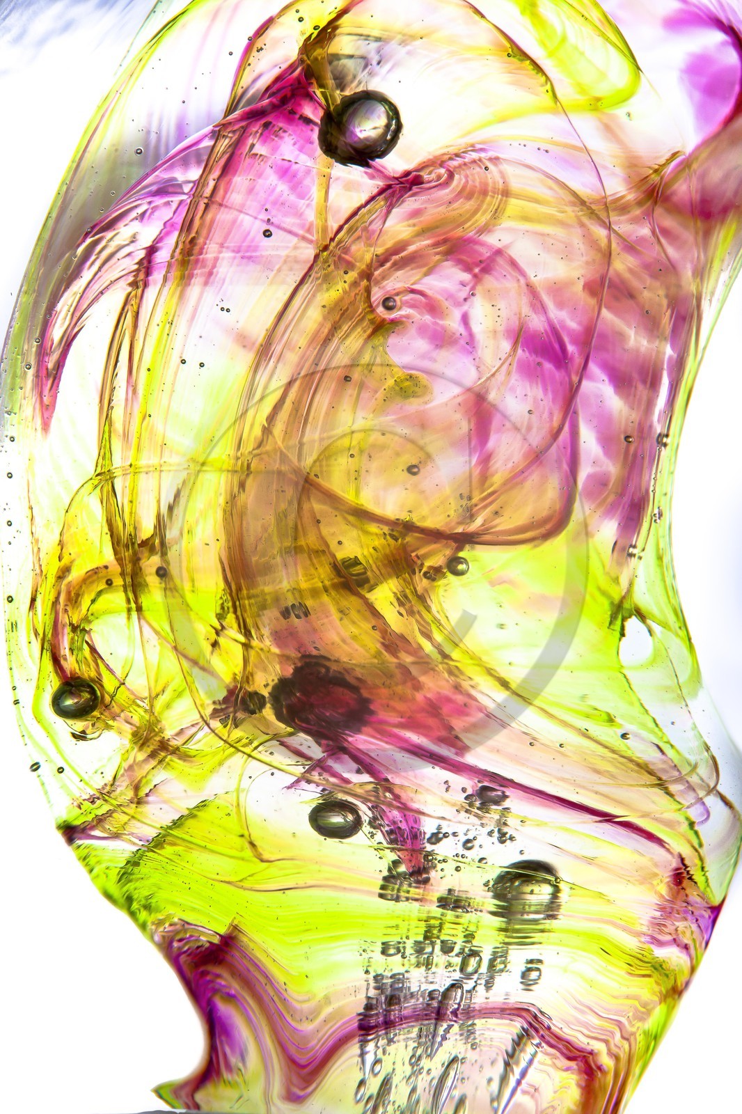 Marianne _ Inside Glass