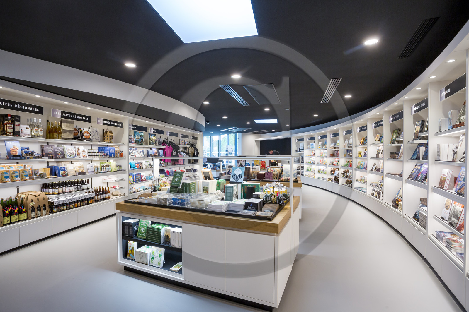 Inauguration de la maison des mégalithes à Carnac.