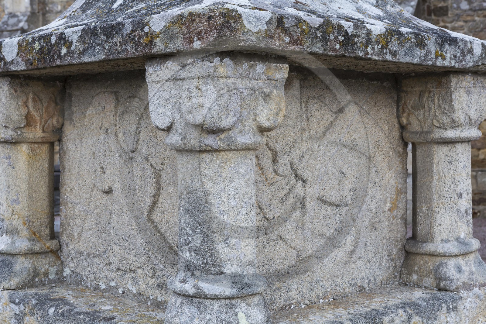 Calvaire de l' église de Saint Eloi _ Landébia