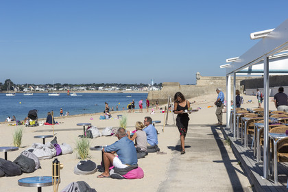 La plage des Pâtis _ Port-Louis