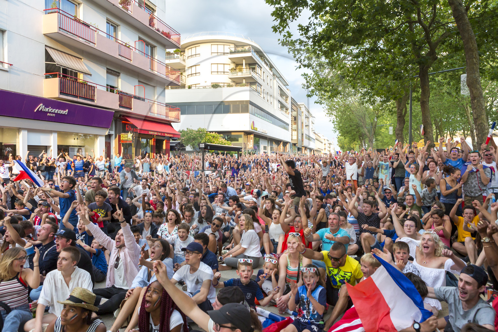1 2 finale de coupe du monde de Football. Retransmission publique sur écran géant à Lorient