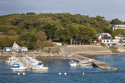 Le port de Guidel sur la laita.