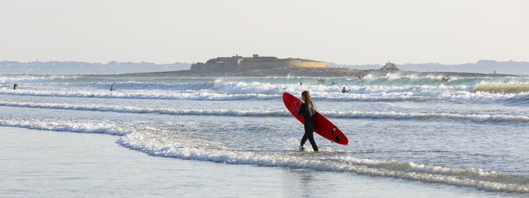 Surf sur la plages du Loch à Guidel