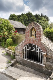 La fontaine Saint Eloi à Landébia