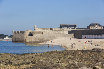 La plage des Pâtis _ Port-Louis