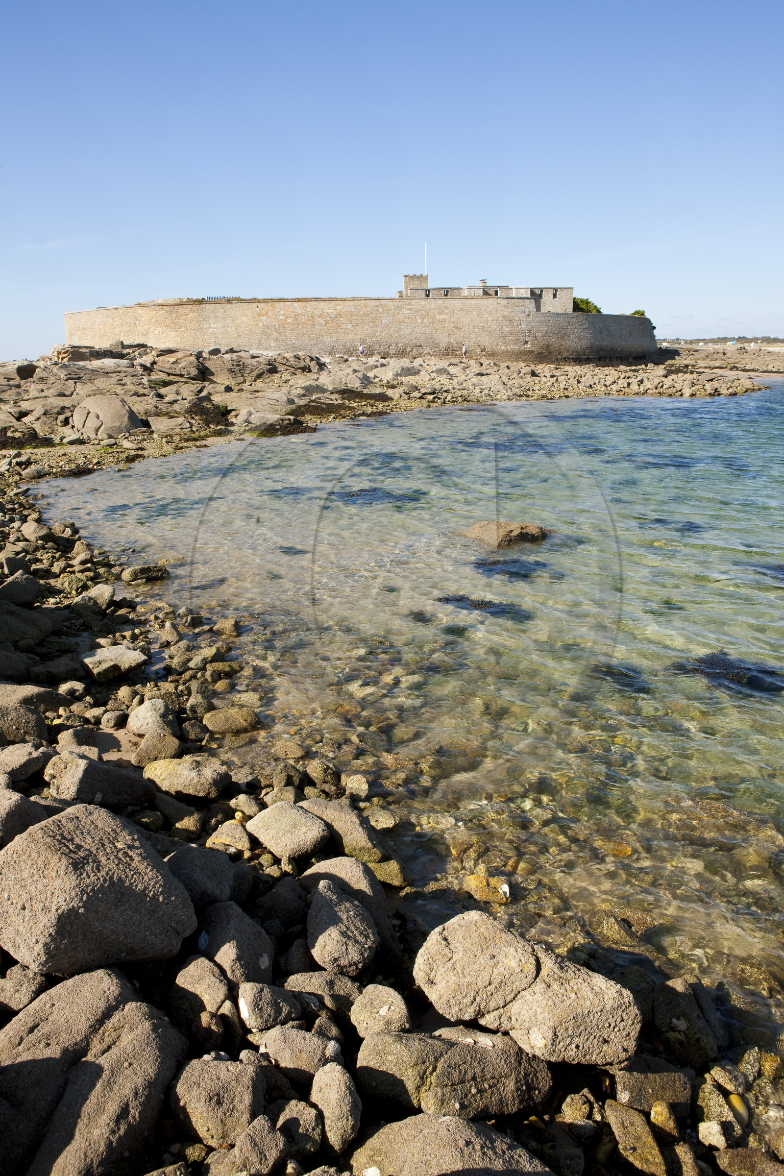 Ploemeur_plage de fort-bloque