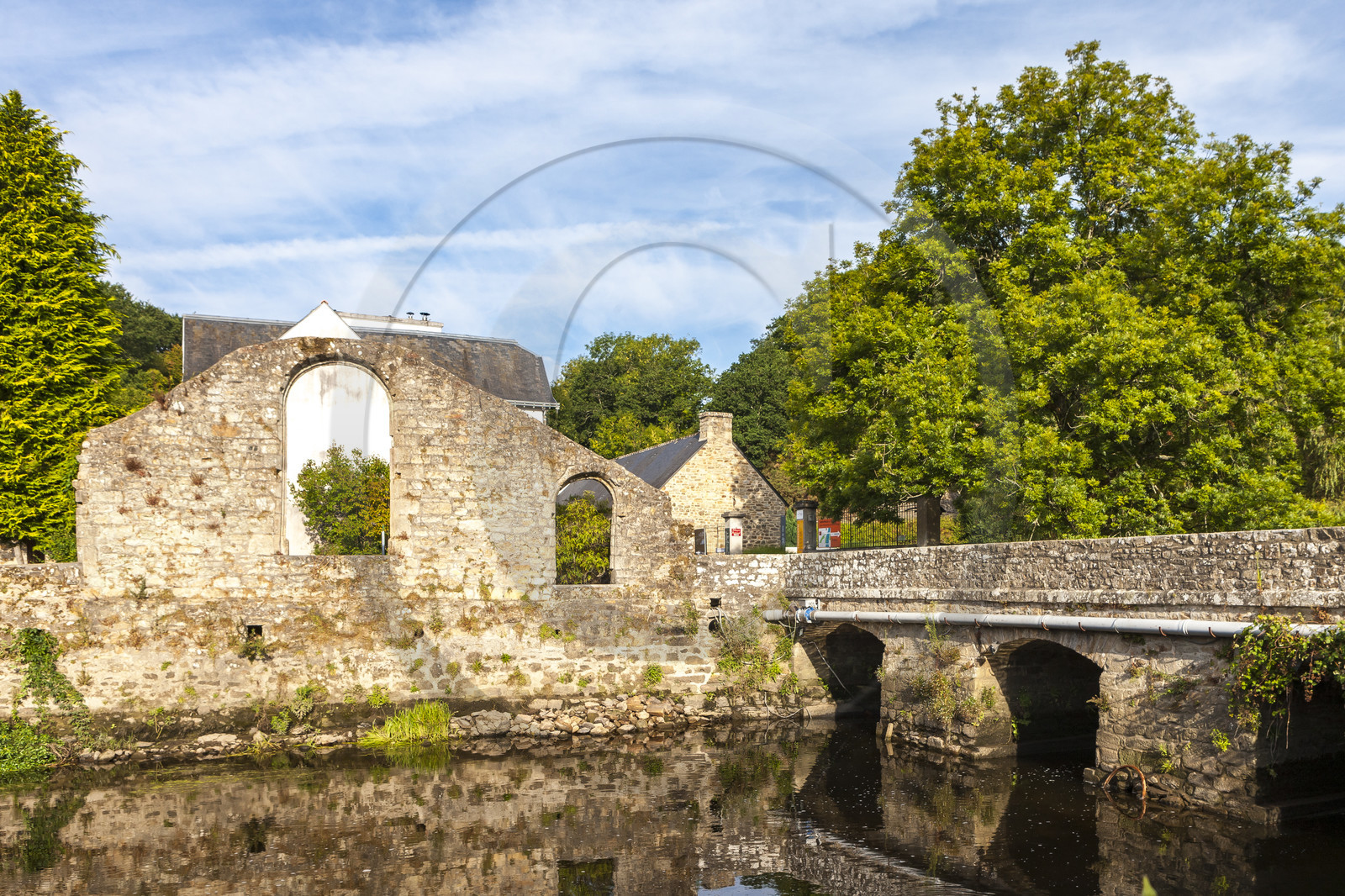Pont-Scorff_Vestiges de la chapelle Saint-Jean.