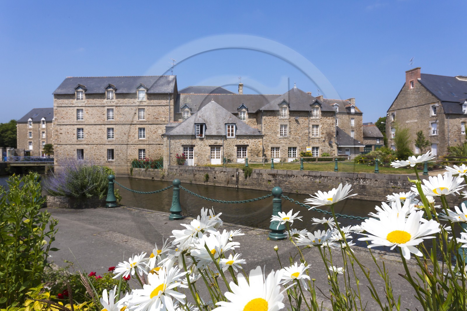 Les moulins du port de Plancoët ( 22 ).