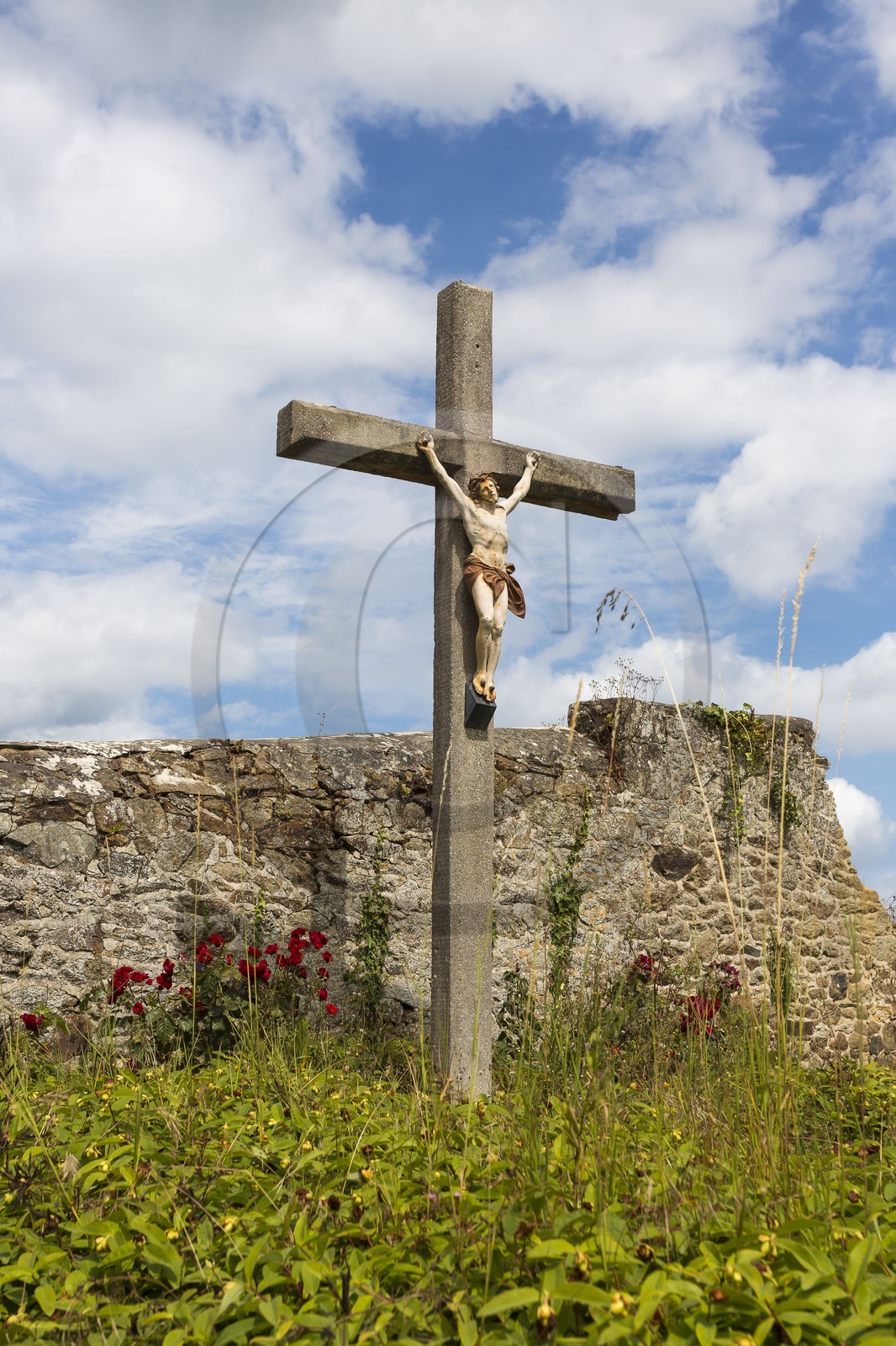 calvaire devant le cimetière. St Jacut de la mer