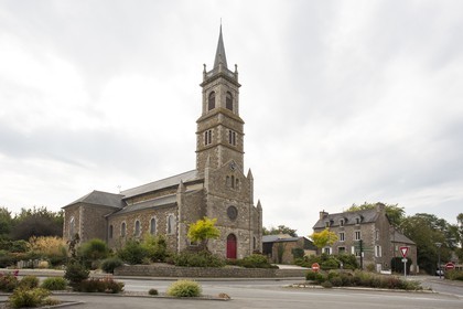 Eglise Saint-Jacques le Mineur .Languenan