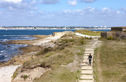 Chemin littoral de la pointe des Saisies à Gâvres