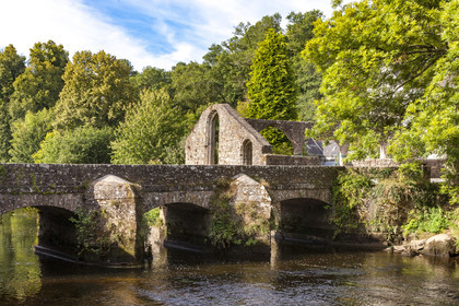 Le Pont Saint-Jean ou Pont Romain de Pont-Scorff.