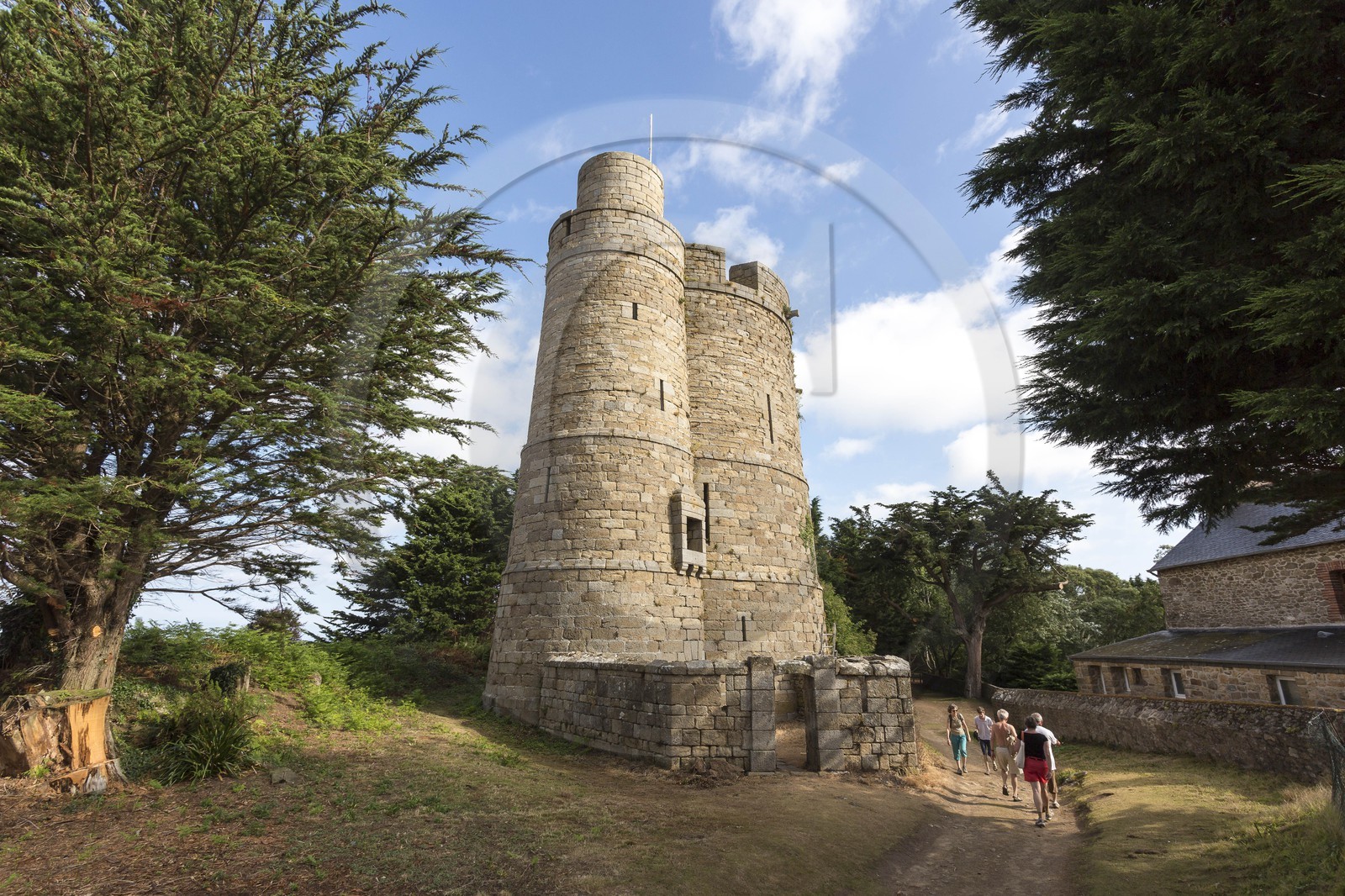 La tour des Ebihens _ St Jacut de la mer