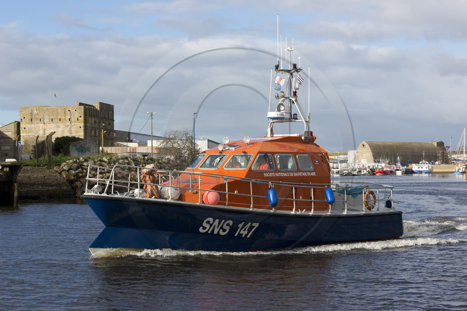 Vedette SNSM ( sauvetage en mer ) dans la rade de Lorient