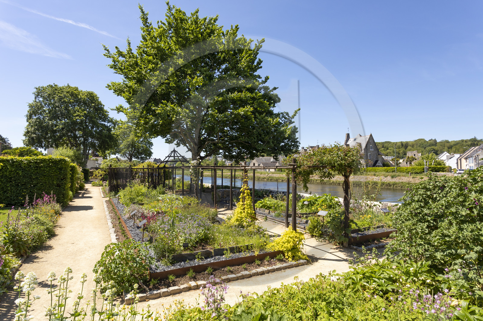 Le jardin du Prieuré Locmaria à Quimper