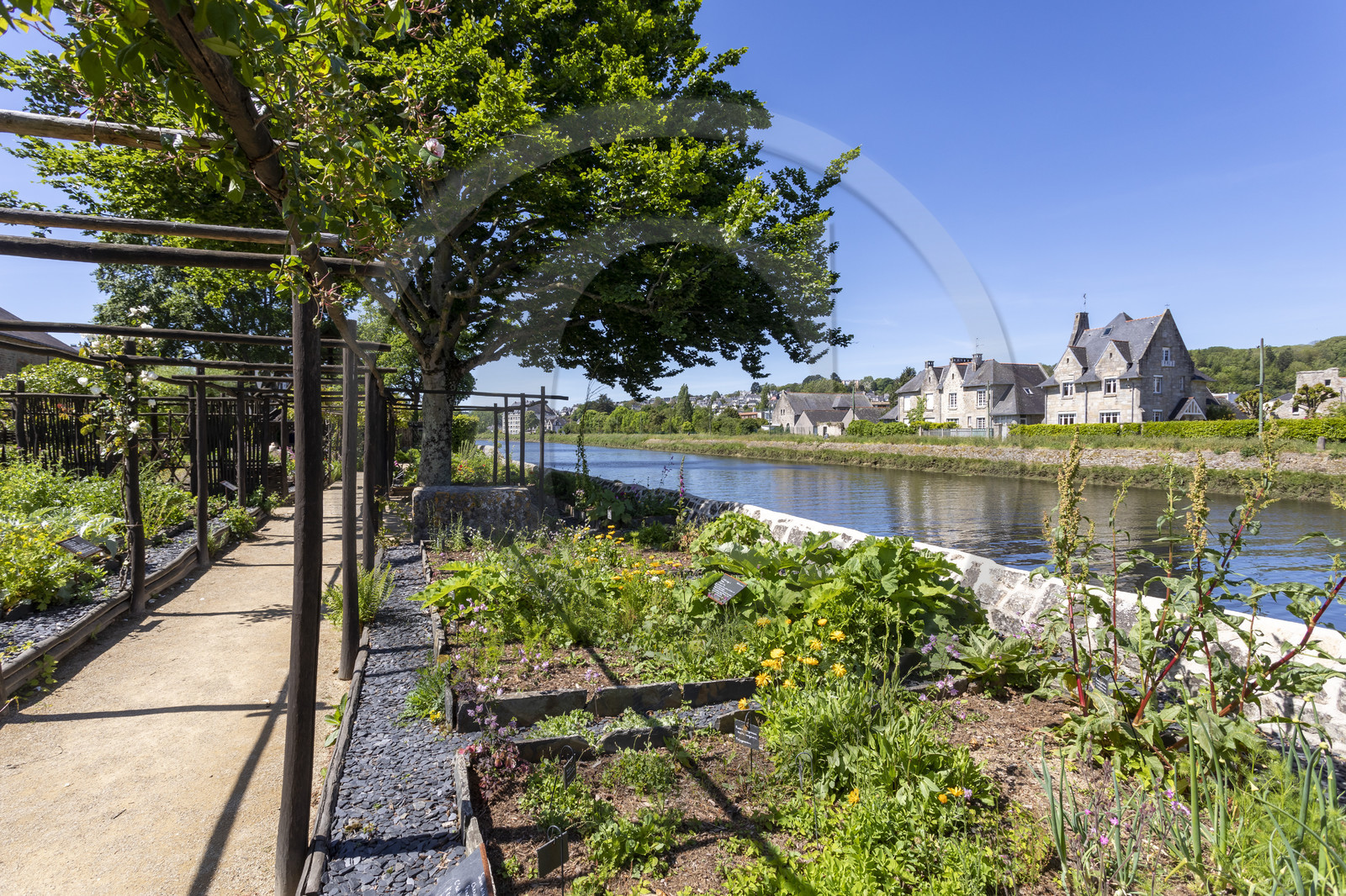 Le jardin du Prieuré Locmaria à Quimper