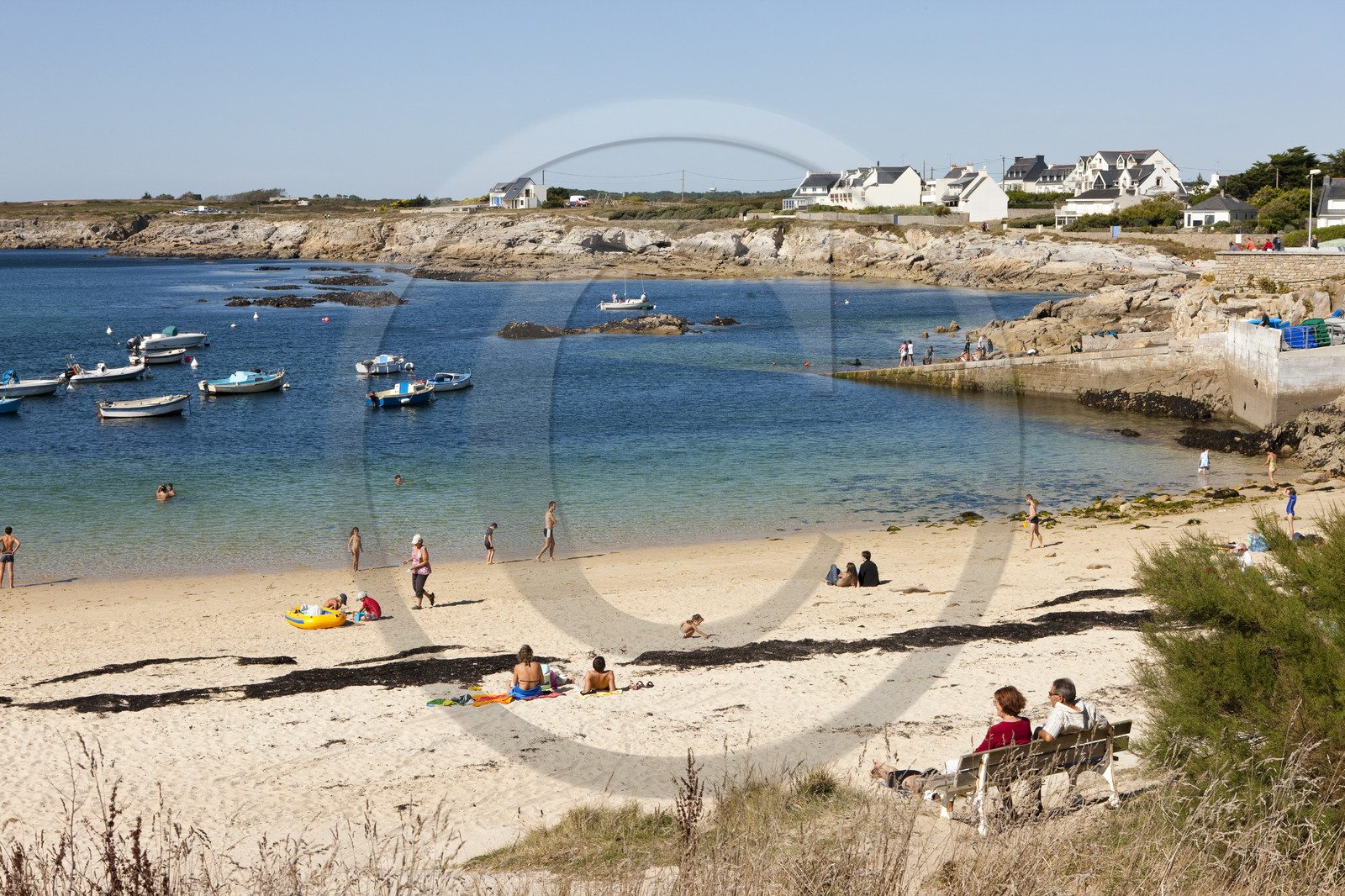 Le port et la plage de Kerroch - Ploemeur.
